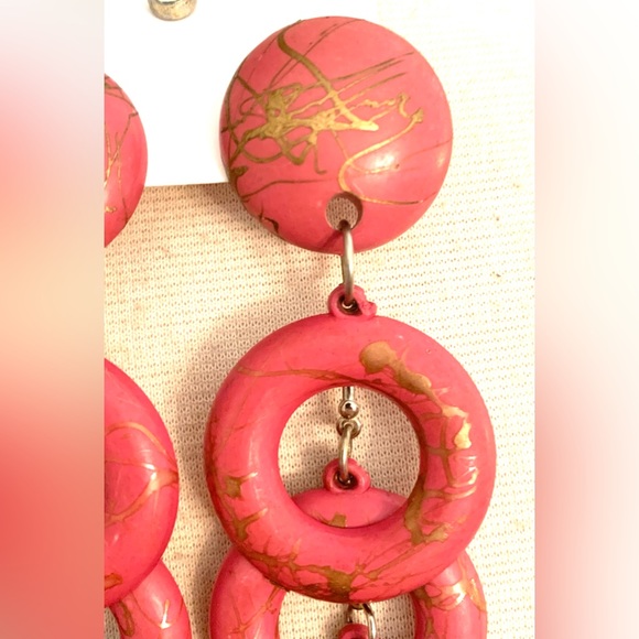 Vintage :: Pink Dangle Hoop Earrings 80s Gold Pink Barbiecore Retro 4” 3 Hoops - Picture 4 of 7